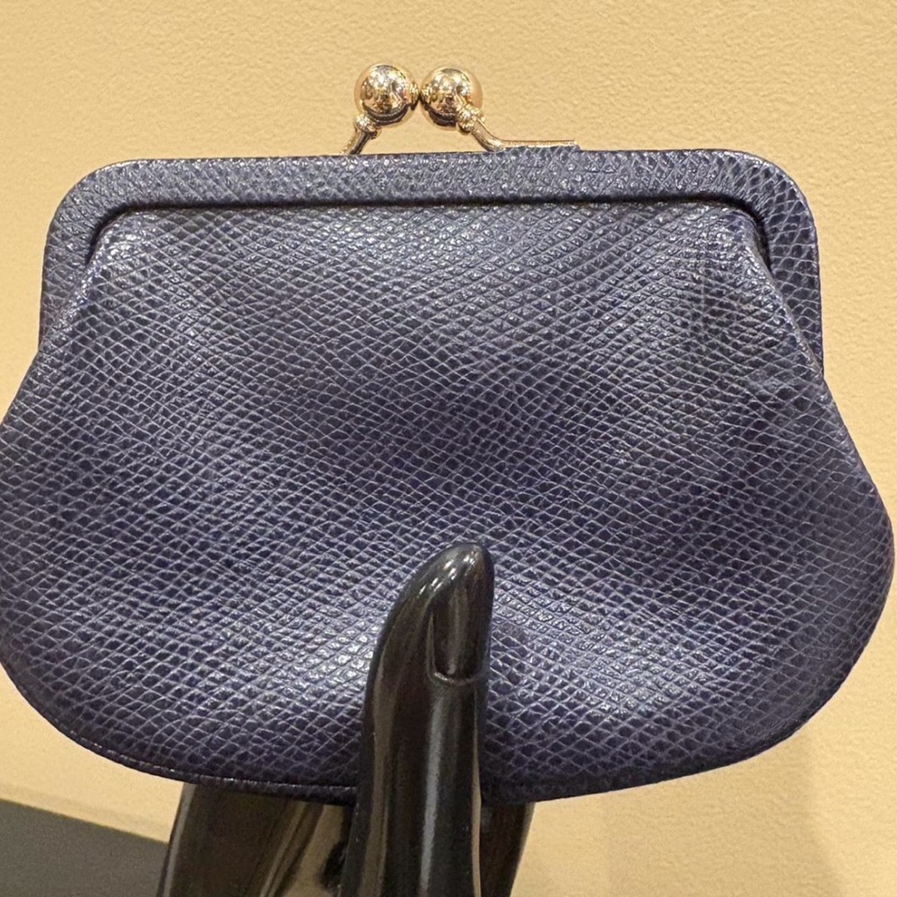 Coach Navy Blue Crossgrain Leather Kisslock Coin Purse - Picture 2 of 4